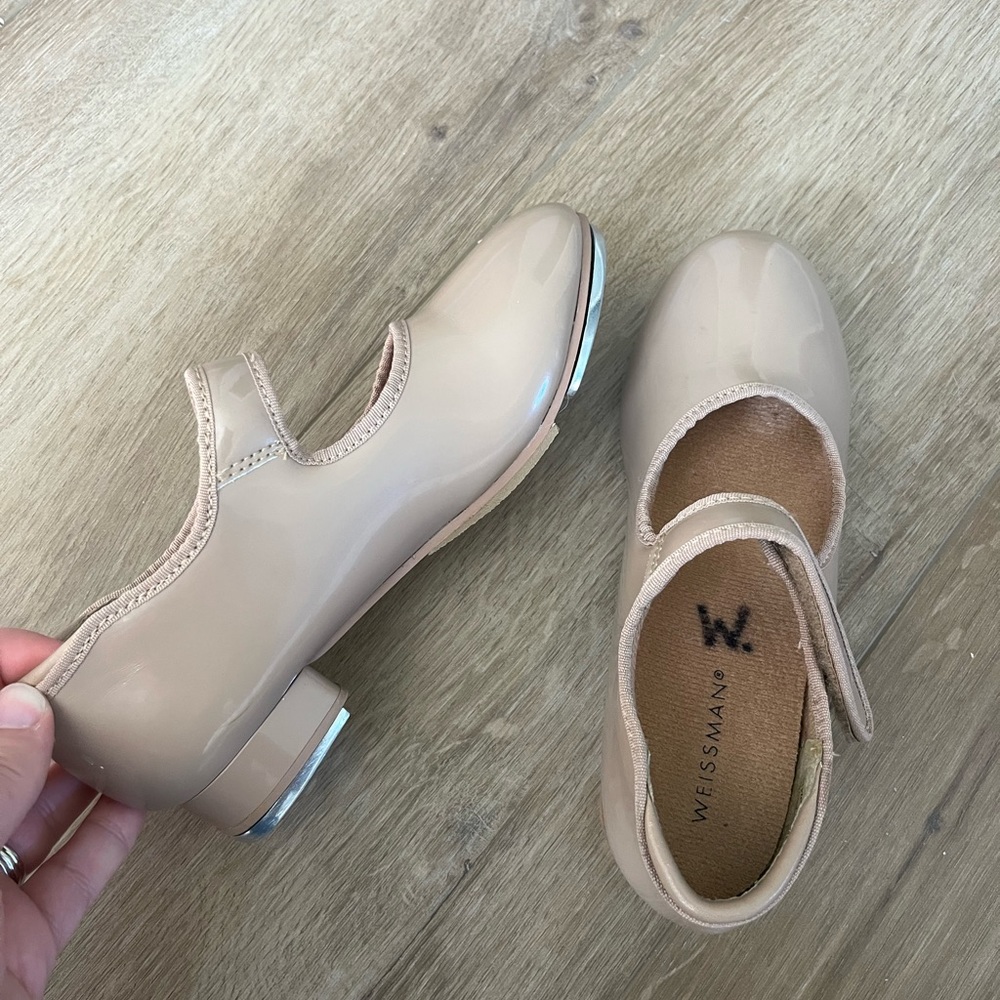 Girls tap shoe -1.5 never worn